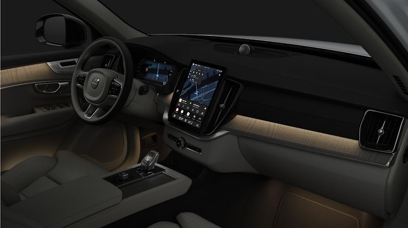 Volvo XC90 (2026) T8 AWD AUT RECHARGE DARK PLUS - fotka 13 z 14