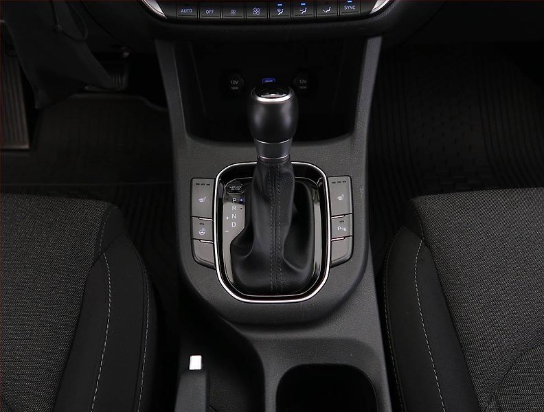 Hyundai i30 (2021) 1.6 CRDi, Automat, ČR,1.maj - fotka 13 z 21