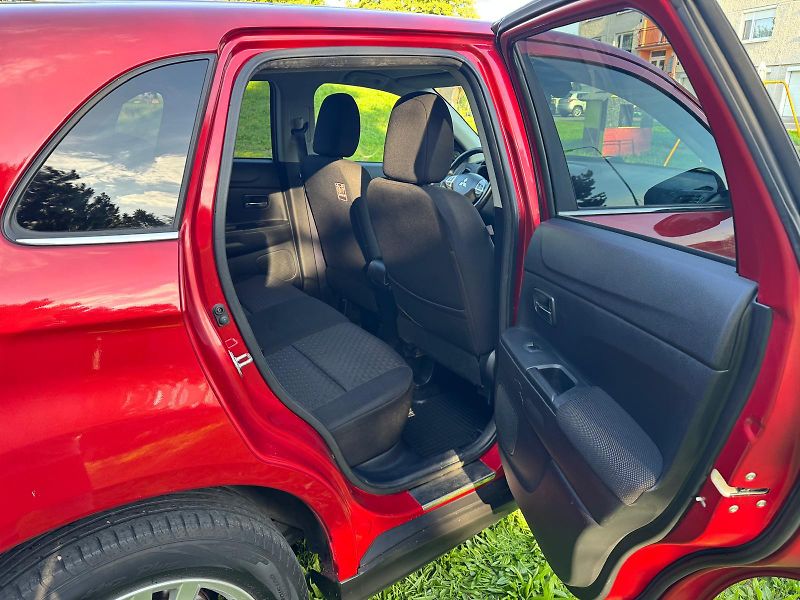 Mitsubishi ASX 1.6i,volat- 608 081 843 - fotka 9 z 14