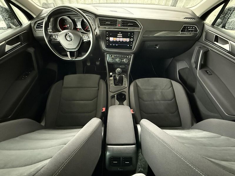 Volkswagen Tiguan 1,5 TSi 96 kW Comfortline - fotka 10 z 25