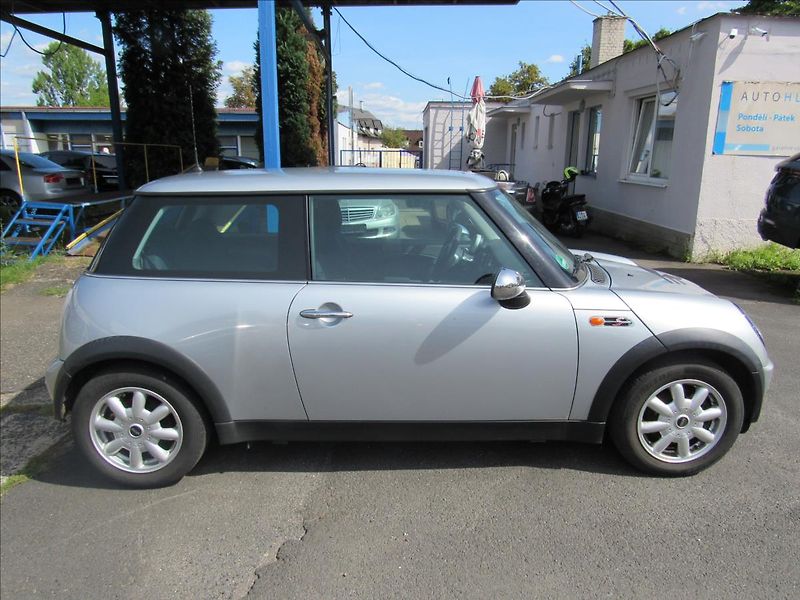Mini One 1,6 i 66KW - fotka 8 z 24