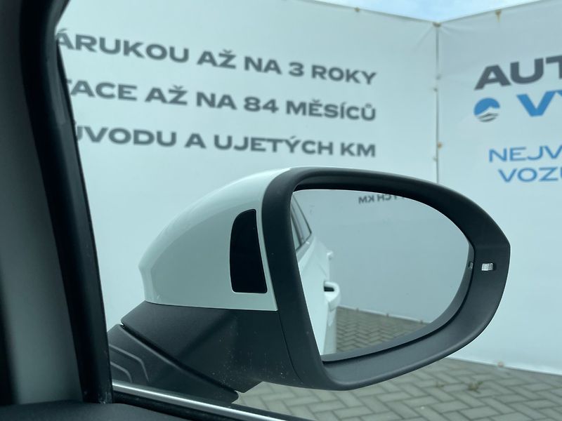 Volkswagen Golf (2021) Com. VIII 2.0TDi STYLE! ČR+1.m - fotka 36 z 38