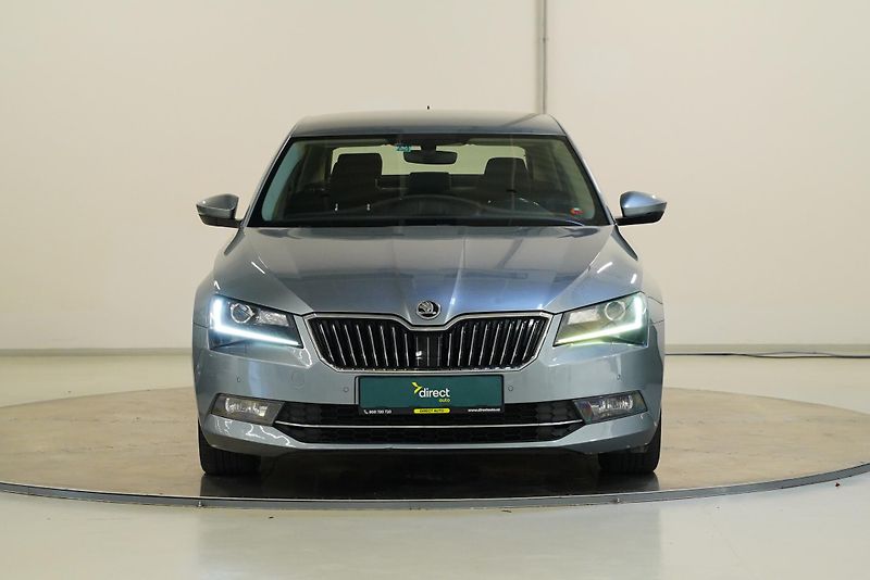 Škoda Superb - fotka 4 z 30