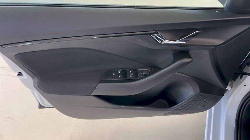 Škoda Scala (2025) Selection 1.0 TSI 85kW - fotka 14 z 27