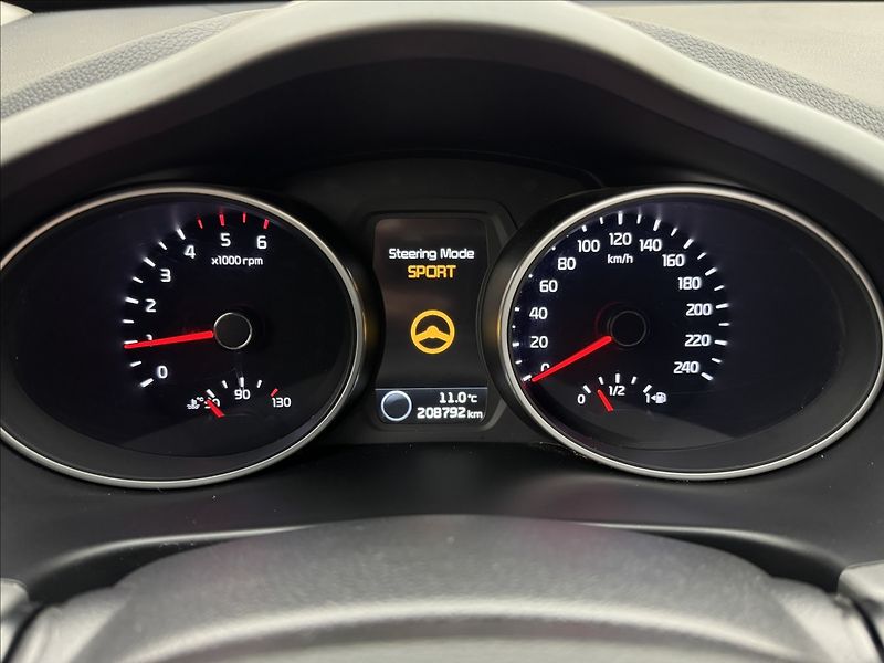 Kia Sportage 2,0 4X4 DPH VÝHŘEV TAŽNÉ ČR - fotka 15 z 33