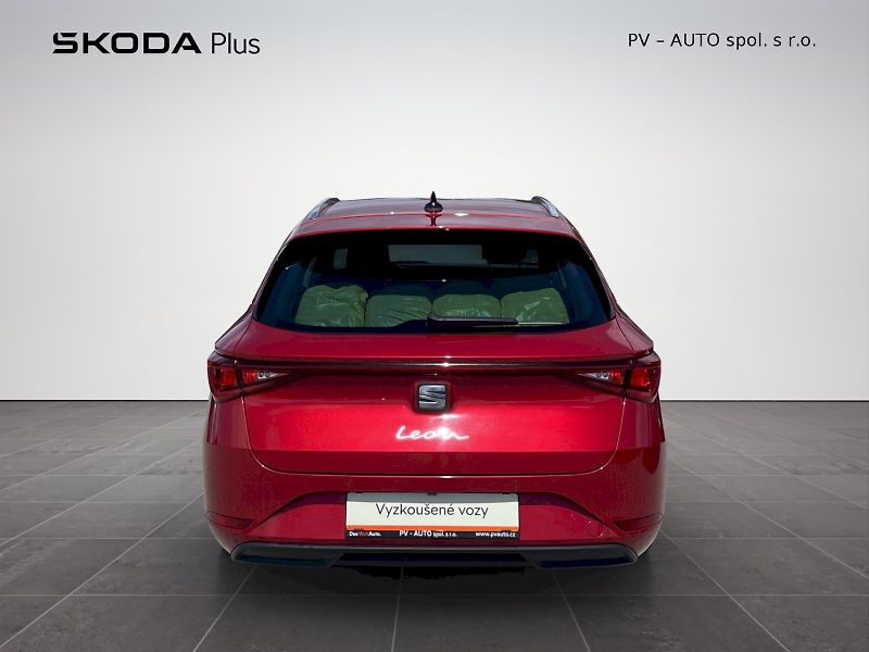 Seat Leon (2024) 1.5 eTSI 110 kW DSG Xcellence - fotka 28 z 34