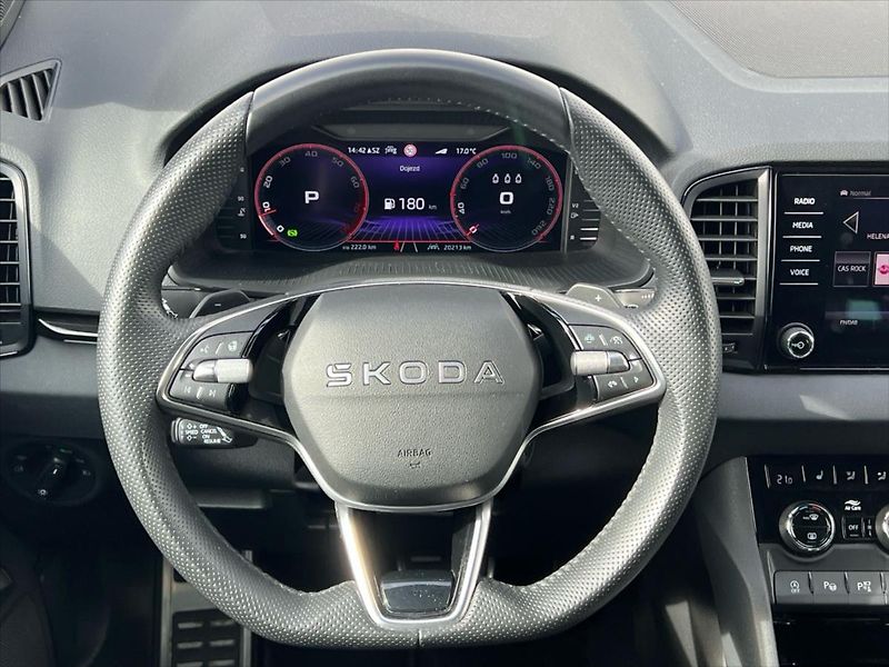 Škoda Karoq 1,5 TSi 110kW 7DSG SPORTLINE - fotka 15 z 34