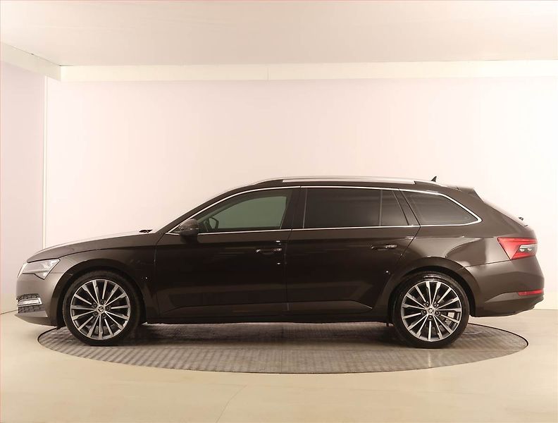 Škoda Superb (2020) Style 2.0 TDI - fotka 3 z 28