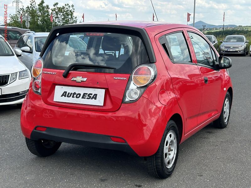 Chevrolet Spark (2012) 1.0i, ČR - fotka 4 z 16