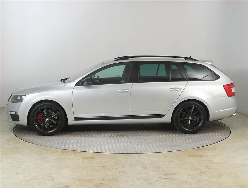 Škoda Octavia (2014) RS 2.0 TDI, Automat - fotka 3 z 26