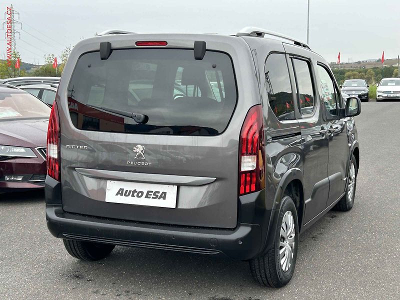 Peugeot Rifter (2019) 1.2PT, 1.maj,ČR, servis - fotka 4 z 15