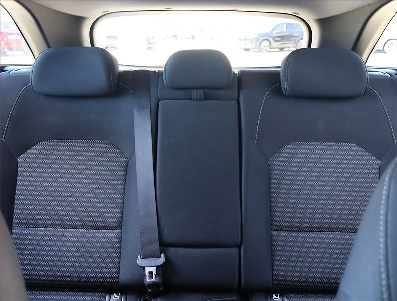 Kia Ceed (2022) Gold 1.6 CRDi MHEV, Serv.kniha - fotka 10 z 20