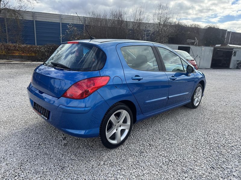 Peugeot 308 (2008) 1.6-16V,rezervace  - fotka 6 z 36