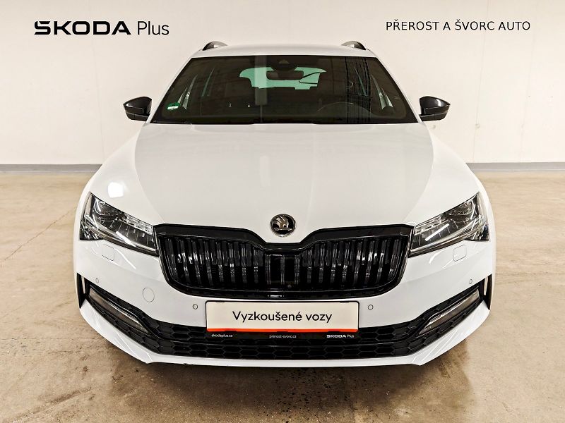 Škoda Superb (2023) Combi 2.0 TDI 147 kW DSG 4x4 S - fotka 4 z 31