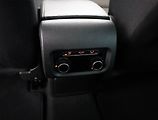 Volkswagen Sharan (2014) 2.0 TDI, 7 míst, Navi - náhled 16