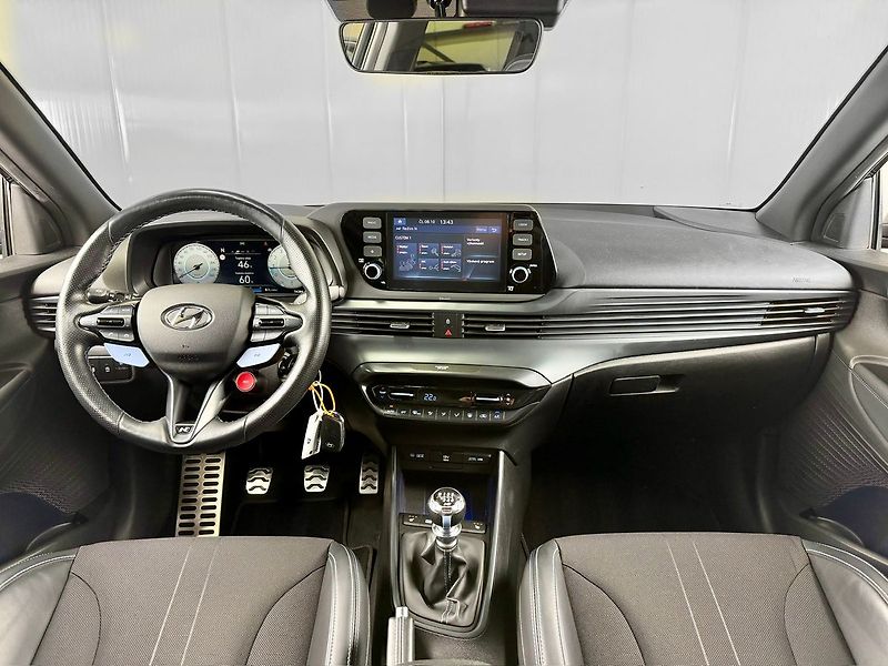 Hyundai i20 N 1.6 T-GDI PHANTOM BLACK, LED - fotka 8 z 25