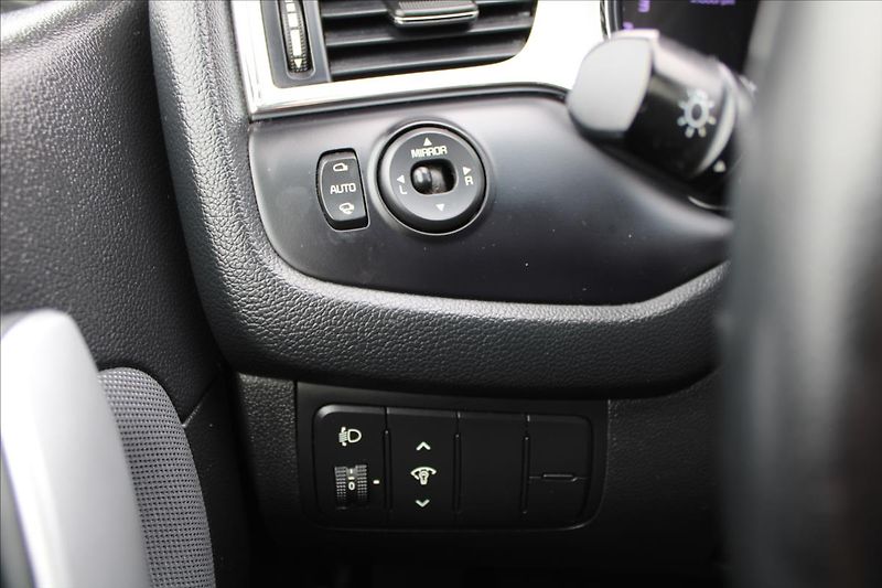 Kia Ceed 1,6 CRDi  ČR,COMFORT PLUS - fotka 12 z 31