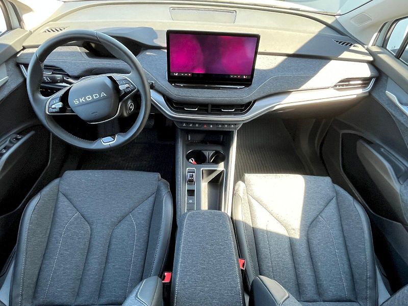 Škoda Elroq (2025) 82 kWh Selection 85 - fotka 14 z 25