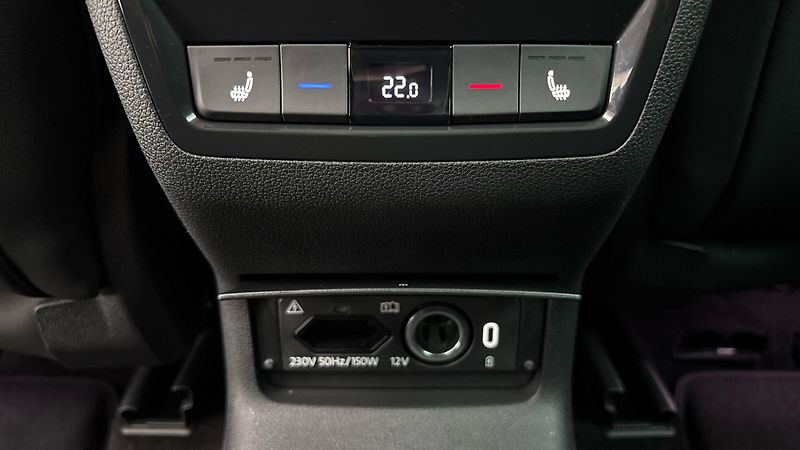 Škoda Kodiaq 2.0 TDI DSG 4x4 Style - fotka 23 z 30