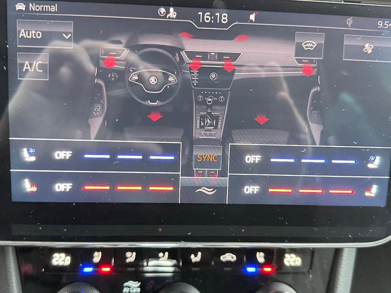 Škoda Superb (2023) III 2.0 TSI L&K 206KW 4x4  - fotka 22 z 23