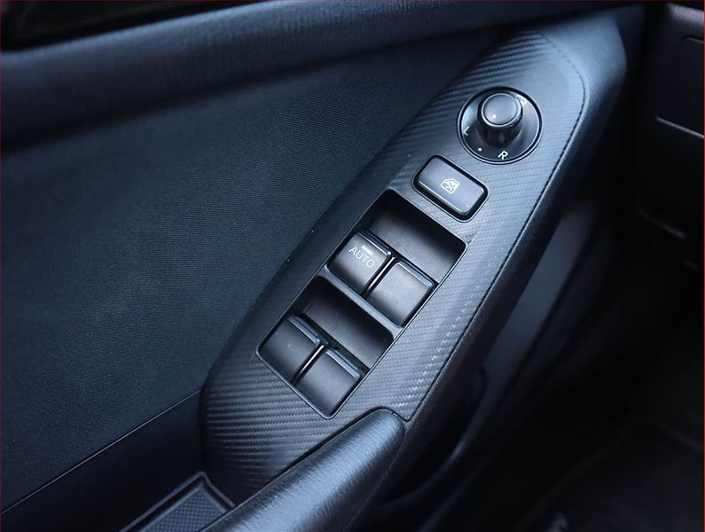 Mazda 3 (2015) 2.2 Skyactiv-D, Tempomat - fotka 13 z 19