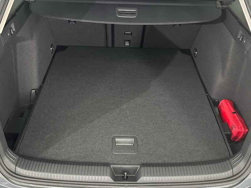 Volkswagen Golf People - fotka 10 z 31