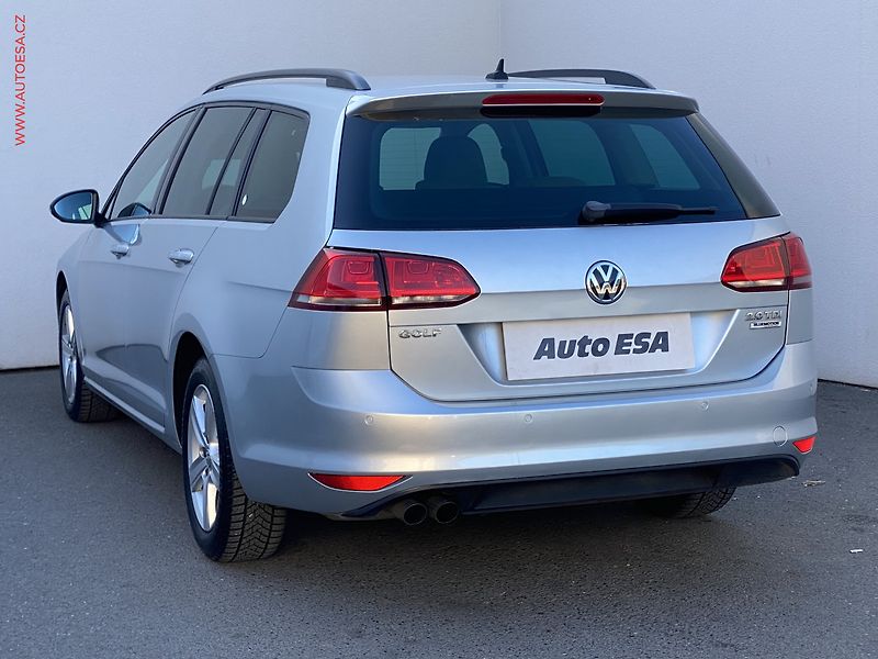 Volkswagen Golf (2015) 2.0 TDi, AAC, tempo - fotka 6 z 18