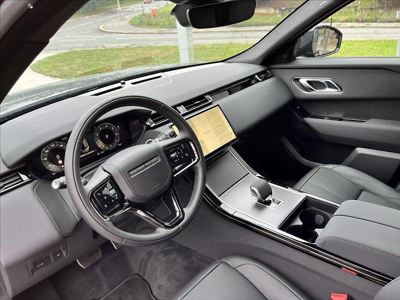 Land Rover Range Rover Velar (2026) 2,0 D200 S AWD* - fotka 12 z 30