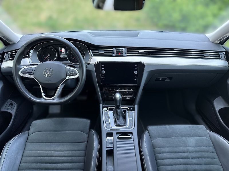 Volkswagen Passat (2021) Variant 1.5 TSI DSG Elegance - fotka 5 z 30