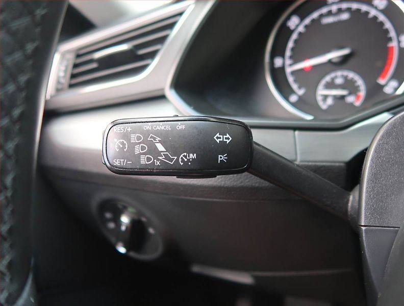 Škoda Superb (2019) Style 2.0 TDI, Kůže, Navi - fotka 19 z 22