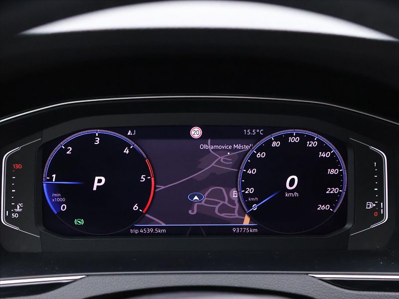 Volkswagen Passat 2,0 TDI DSG Virtual Business - fotka 24 z 36