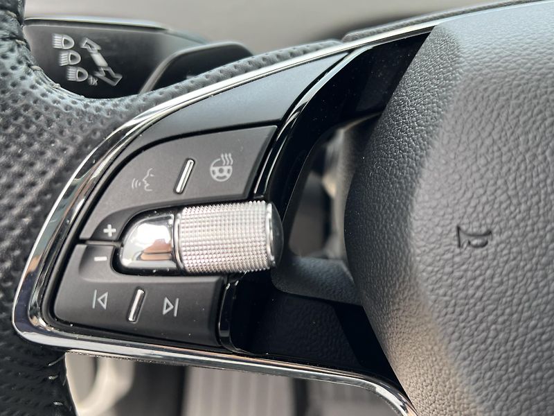 Škoda Enyaq (2023) Sportline*150kW*DPH - fotka 18 z 47