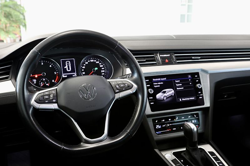 Volkswagen Passat (2024) 2.0TDI DSG Nez.Topení 48000KM - fotka 23 z 25