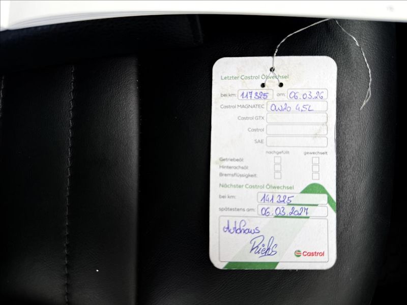 MG EHS 1,5 PHEV LUXURY - fotka 30 z 31