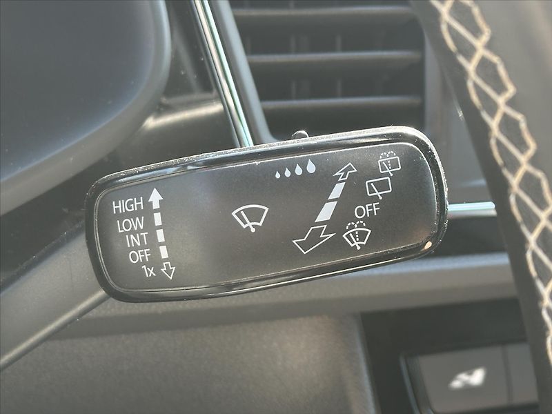Seat Leon 2,0 TSI Cupra 221kW 4Drive DSG - fotka 16 z 32