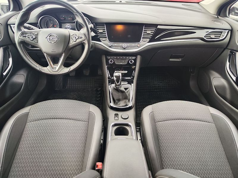 Opel Astra 1.2 Turbo/92kW Dynamic - fotka 12 z 32
