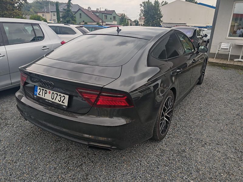 Audi A7 3.0 BiTDI V6 DSG S-Line Tz - fotka 4 z 24
