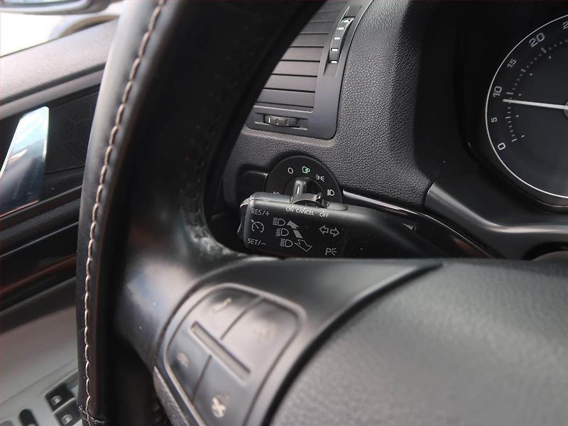 Škoda Octavia (2007) Laurin&Klement 2.0 TDI, 4X4 - fotka 14 z 14