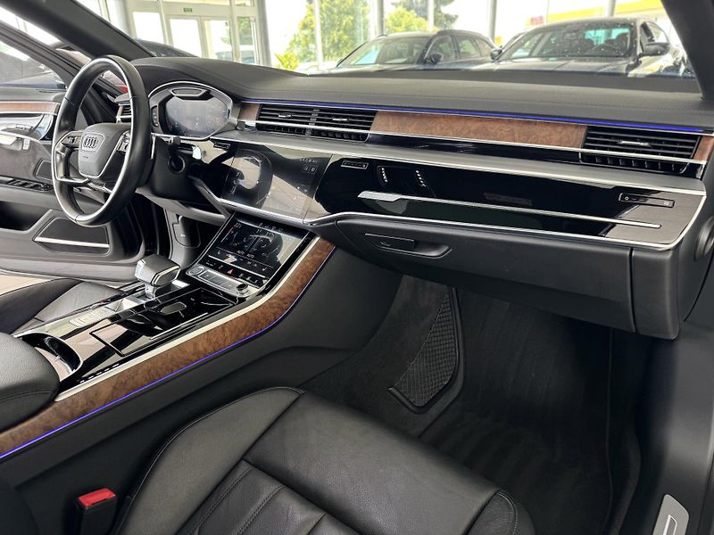 Audi A8 50TDI Q*Vzduch*REZERVACE! - fotka 13 z 49