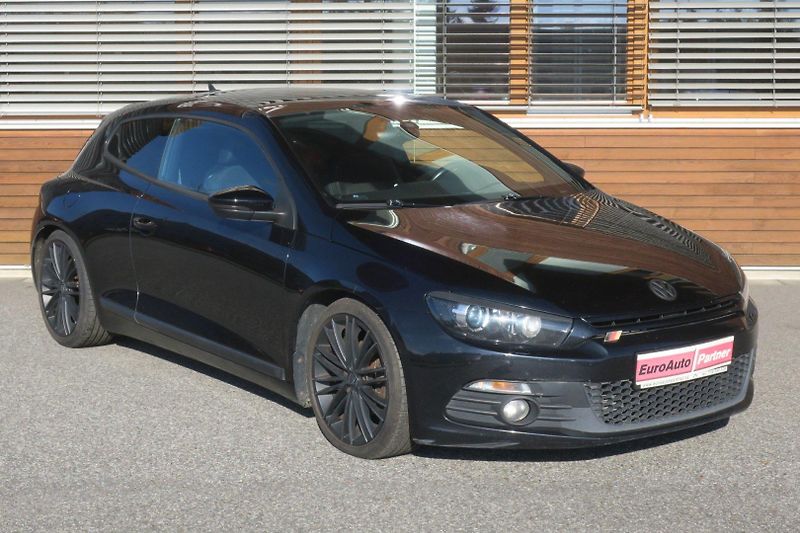Volkswagen Scirocco (2009) 2,0TDI SPORT Panorama Bi-Xenon - fotka 6 z 44