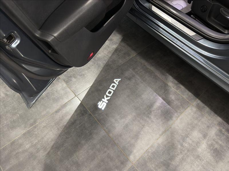 Škoda Octavia 1,5   TSI DSG 110KW CLEVER TOP - fotka 7 z 41