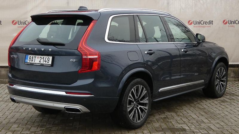 Volvo XC90 B5 AWD Inscription Auto 7míst - fotka 3 z 26