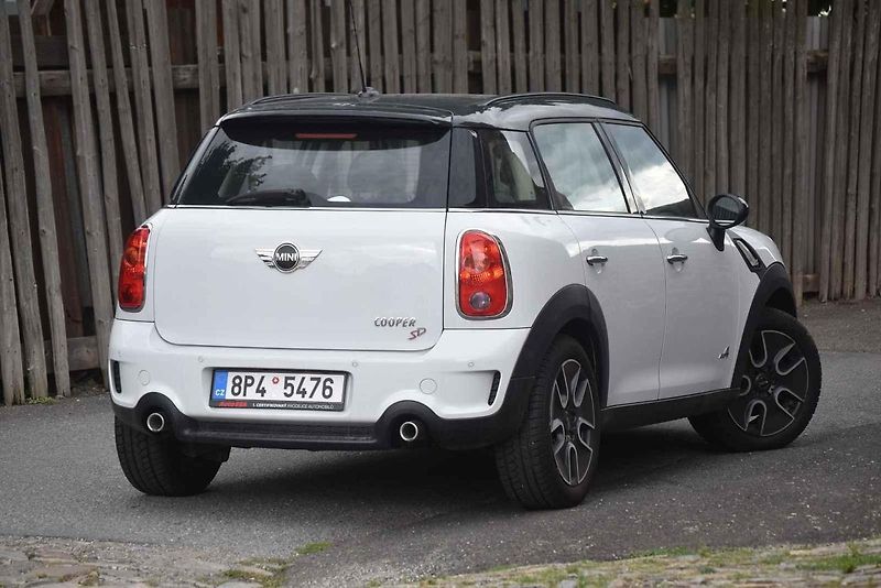 Toto Mini Countryman lze jako ojetinu pořídit kolem 300 000 Kč