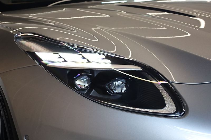 Aston Martin DB12 MY25, V8, 500 kW, Ventilace - fotka 8 z 32