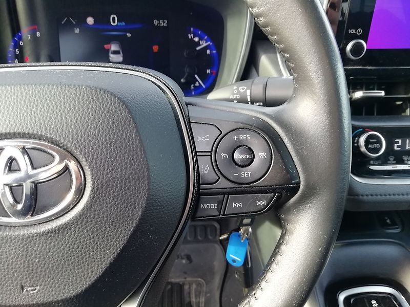 Toyota Corolla 1.5VVTi Comfort Tech - fotka 10 z 20