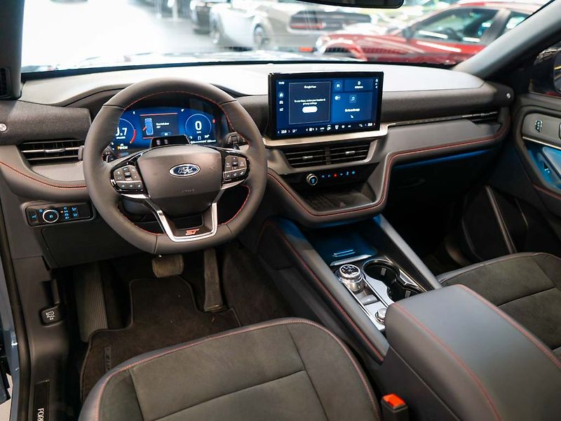 Ford Explorer (2026) 3.0 ST 4WD 21Alu, B&O 980W - fotka 21 z 45