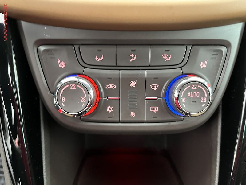 Opel Zafira (2016) 1.4T, ČR, AT, navi, park - fotka 20 z 24