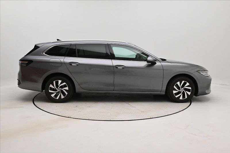Volkswagen Passat 2,0 TDI 110 kW DSG Business Zá - fotka 4 z 33