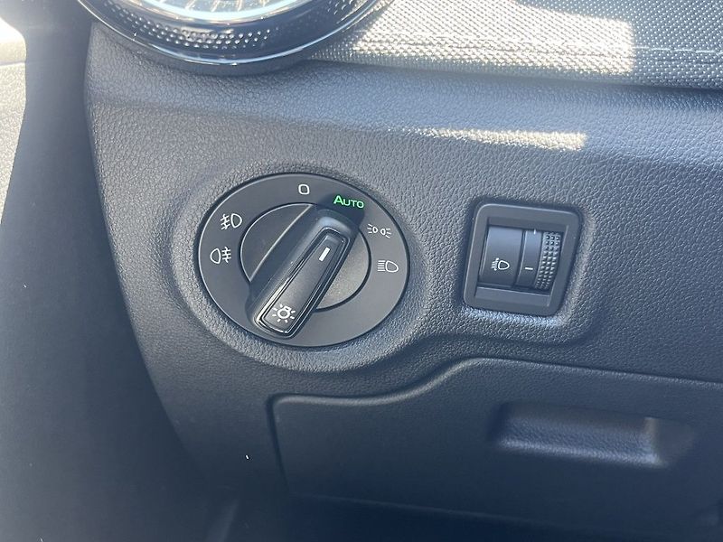Škoda Fabia Top Selection 1.0 TSi 85 kW - fotka 26 z 28