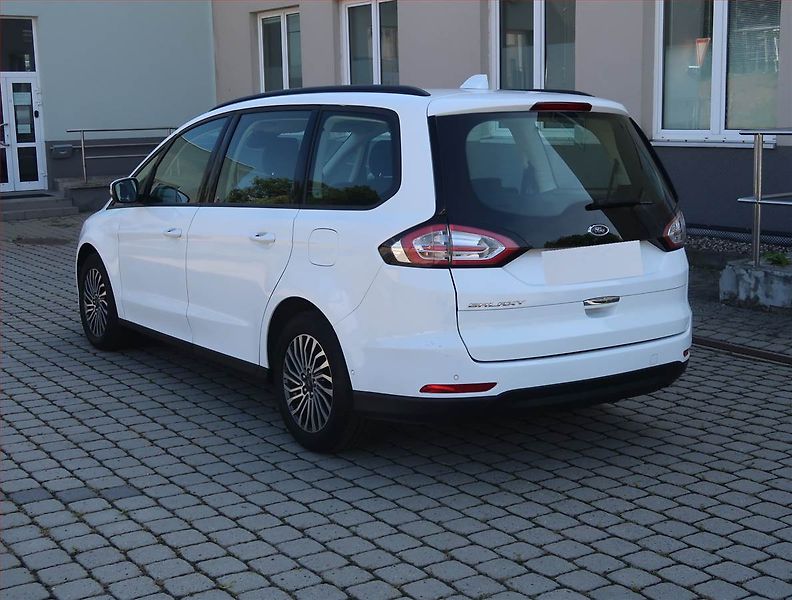 Ford Galaxy (2022) 2.0 EcoBlue - fotka 4 z 23